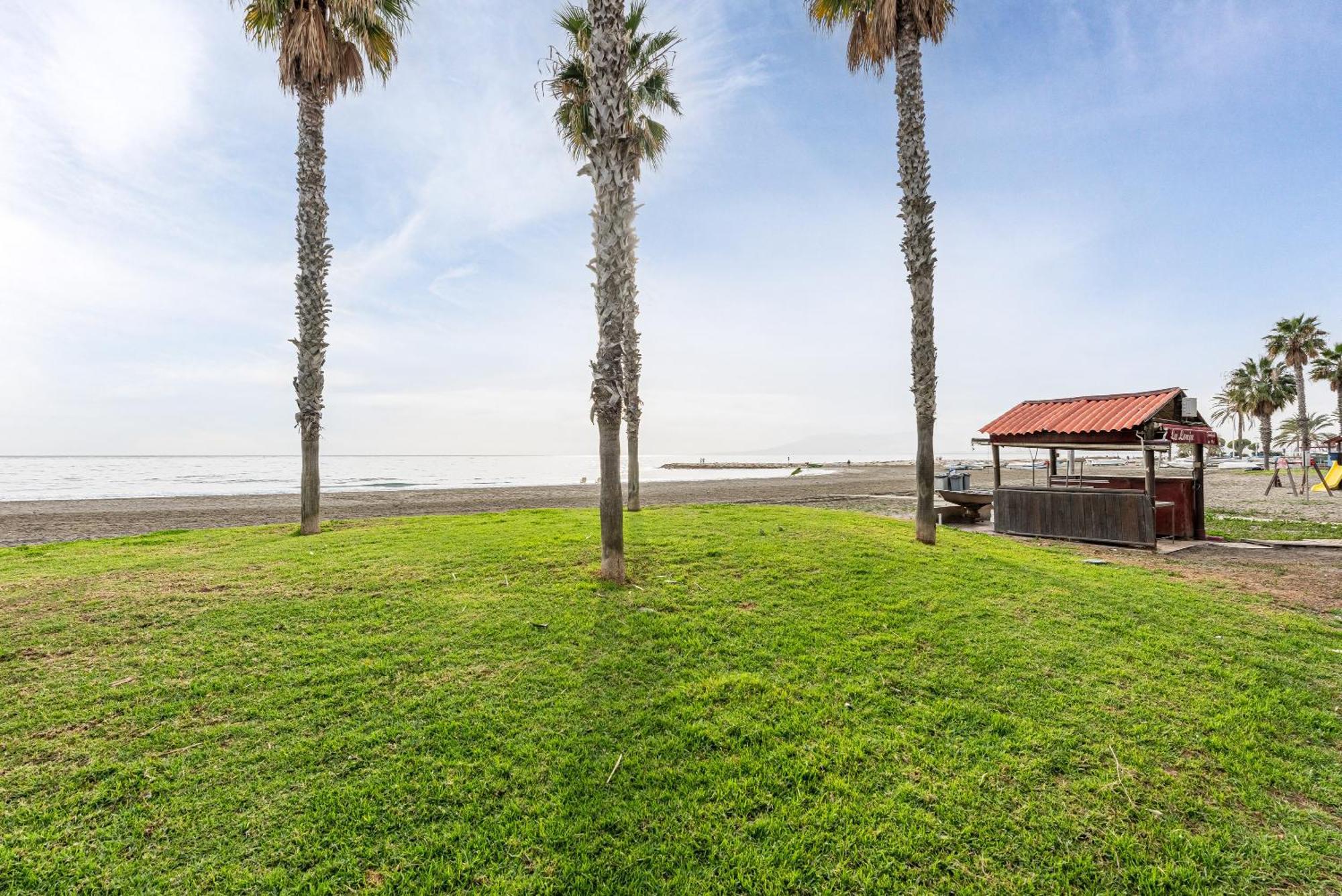 Casita Playa Apartment Малага Екстериор снимка